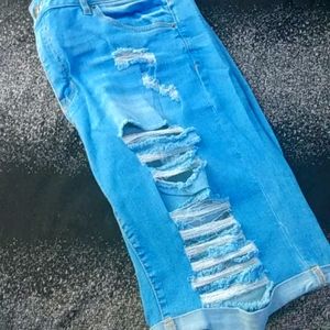 Capri Jeans